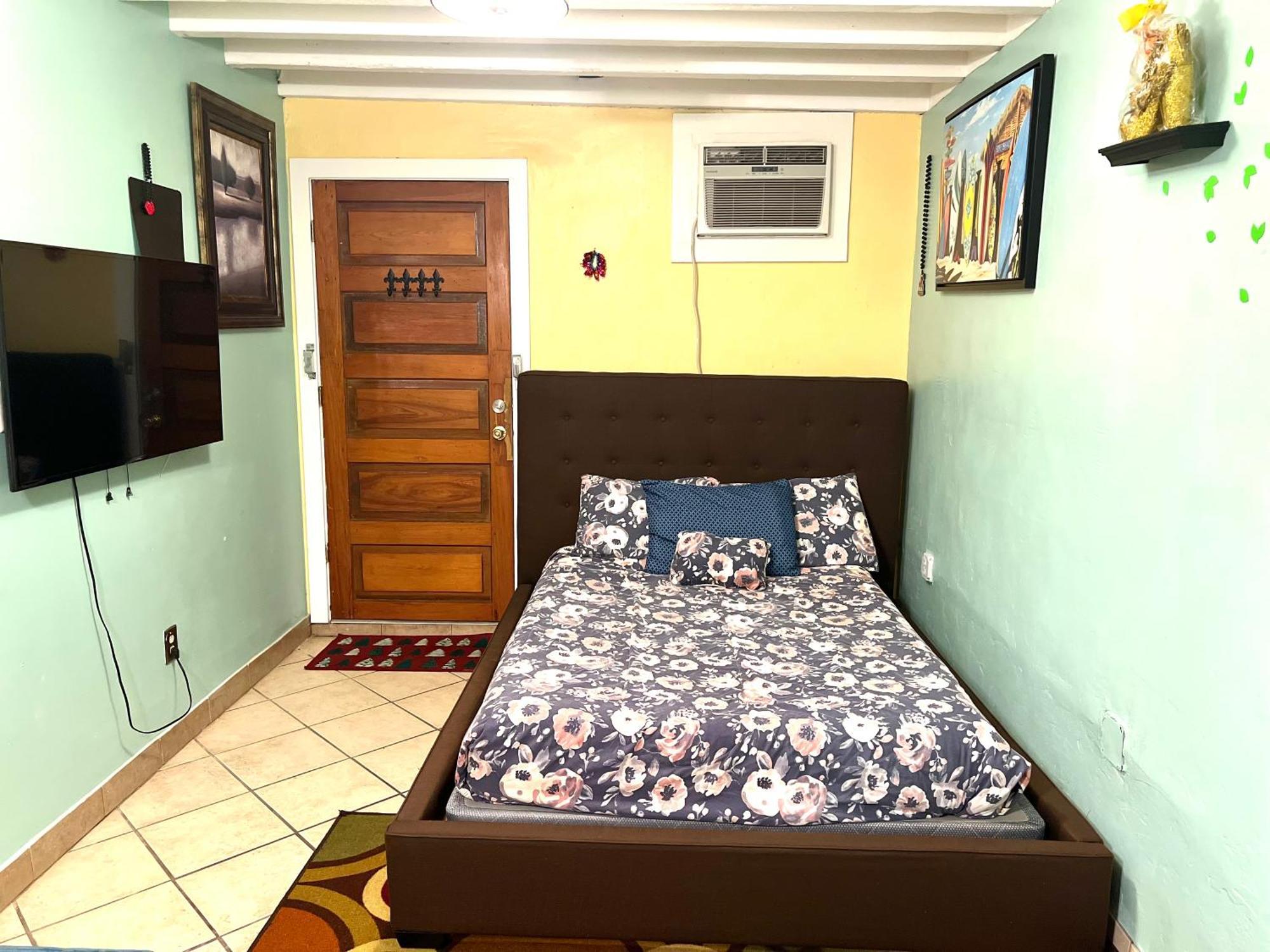 New Orleans French Quarter Inn 外观 照片